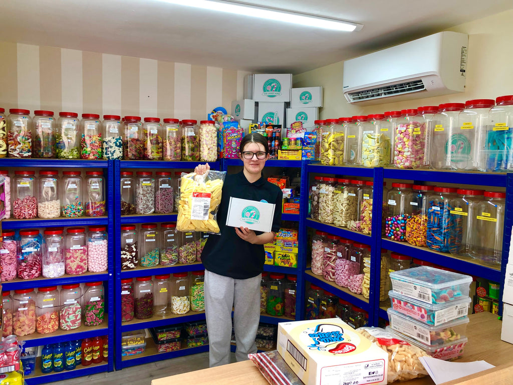 The Candy Kid - www.the-candy-king.com online pick and mix sweets and retro hampers